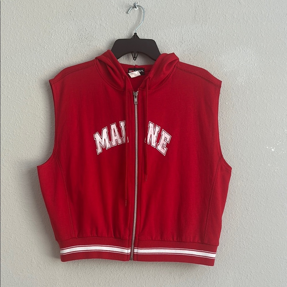 Exist Maine short sleeve zip up hoodie small